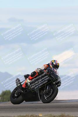 media/Nov-16-2025-Race Pace (Sun) [[8c5fa54630]]/Non Verified Riders (1st 20 Minutes)/7-Turn 9 Entry (210pm)/